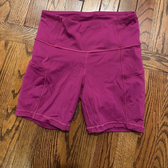 Lululemon Fast and Free biker shorts size 6 - Picture 1 of 2